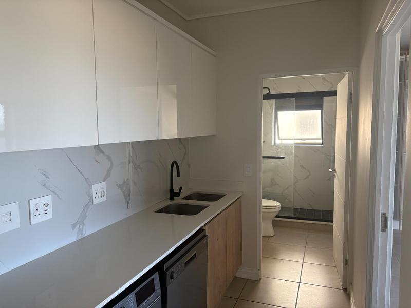 To Let 1 Bedroom Property for Rent in Richwood Western Cape